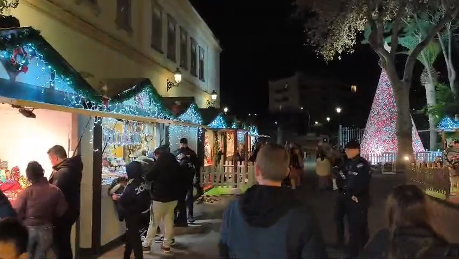 El Poblado Navideño de La Línea