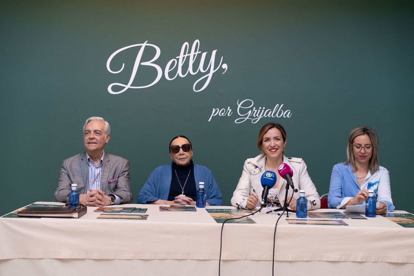 La presentación de la muestra.