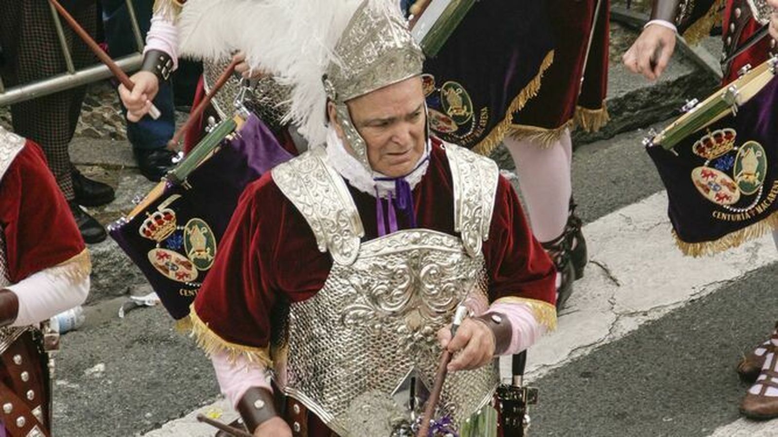 Pepe Hidalgo, con la Centuria Macarena