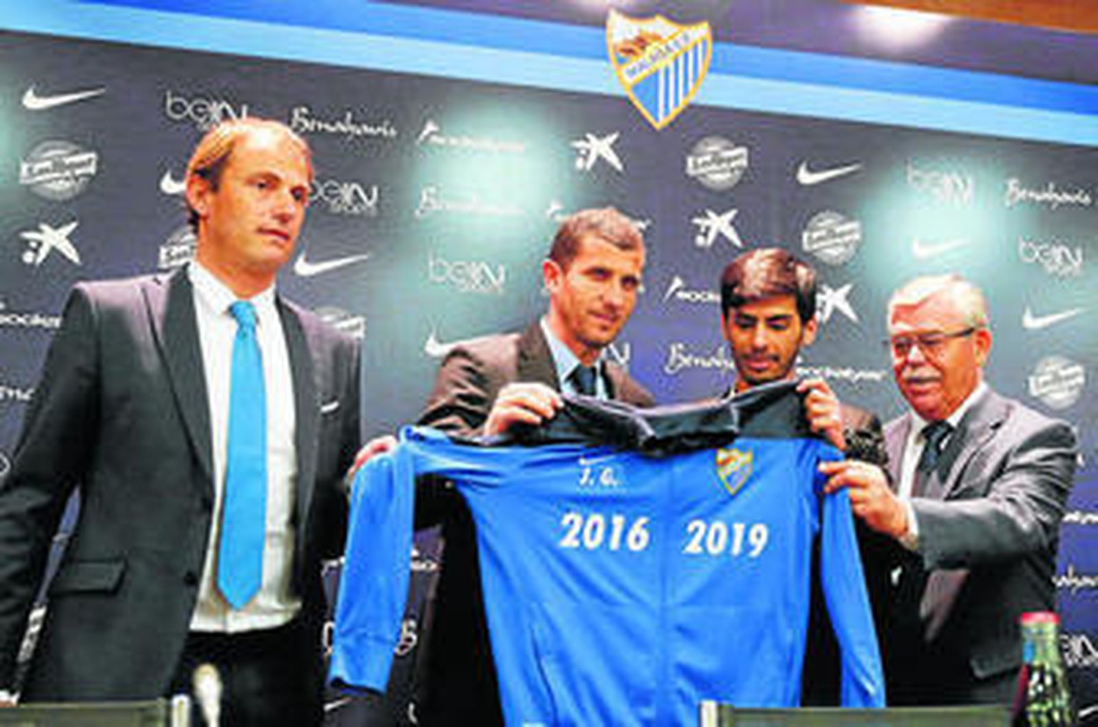 Arnau, Gracia, Nayef Al-Thani y Martín Aguilar, ayer, en la presentación de la renovación.