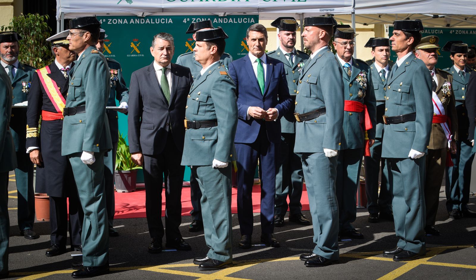 Imágenes del acto del día del Pilar de la Guardia Civil