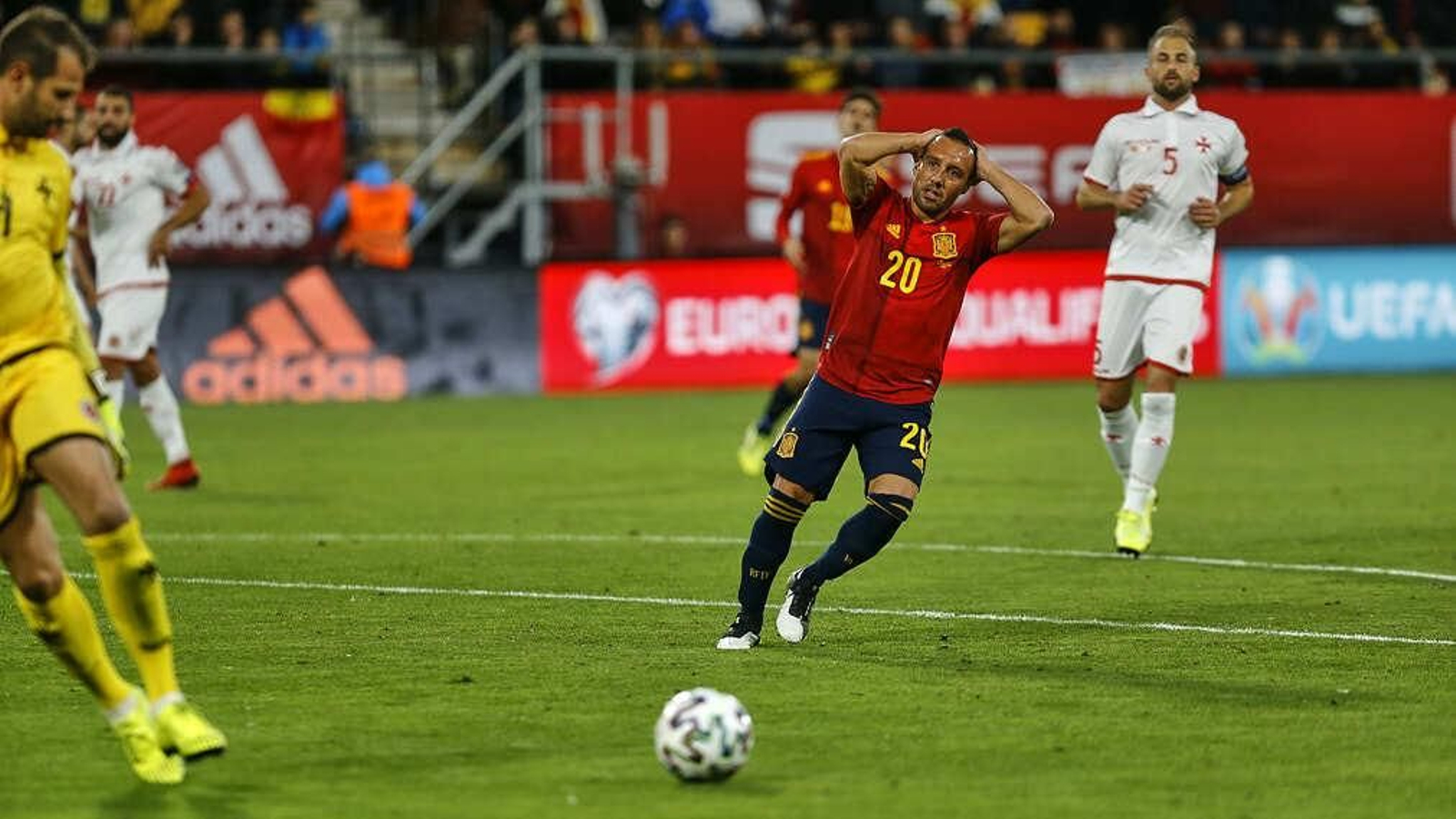 Las imágenes del España-Malta en Cádiz