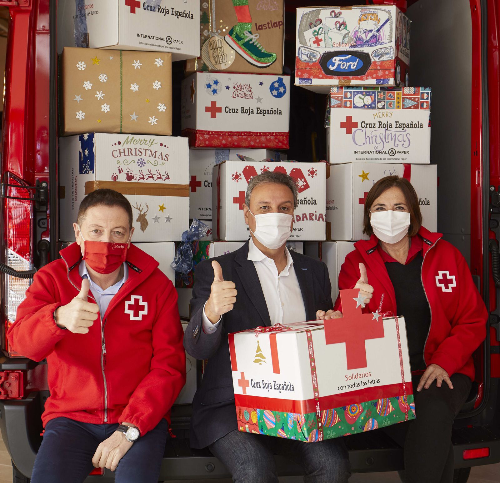 Ford dona a Cruz Roja 4.000 euros que se convertirán en juguetes