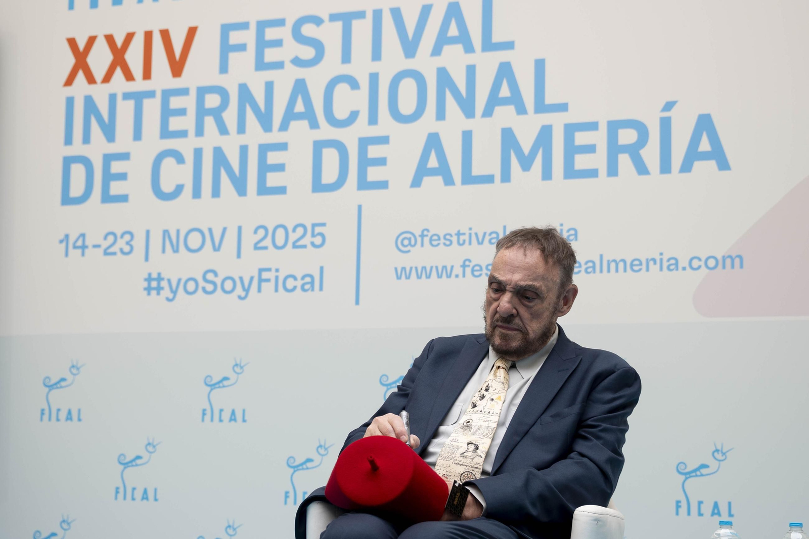La estrella a JOHN RHYS-DAVIES luce en el paseo de la fama de Almería