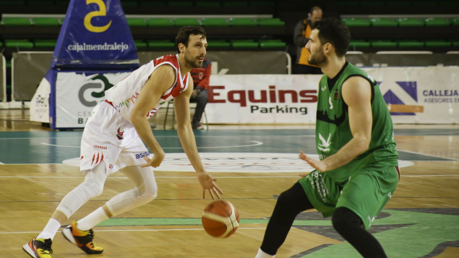 El cuadro rojinegro volvió a caer fuera de casa ante el Cáceres.