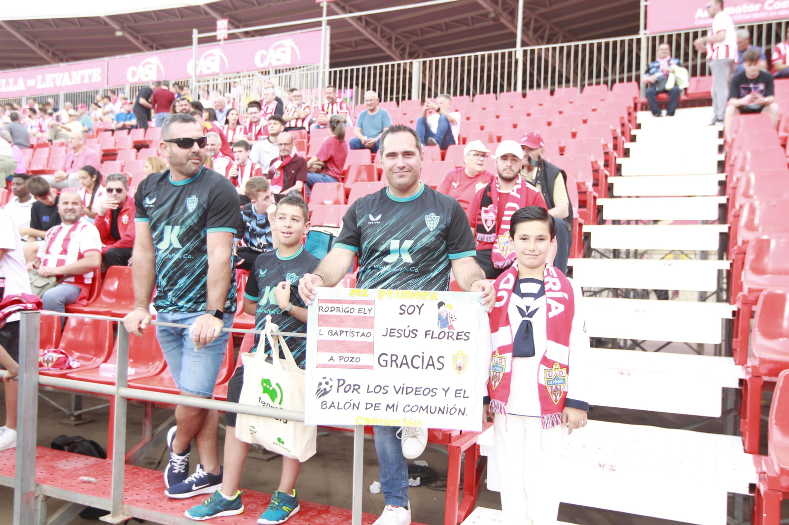 Imágenes del partido U.D. Almería-Elche C.F.