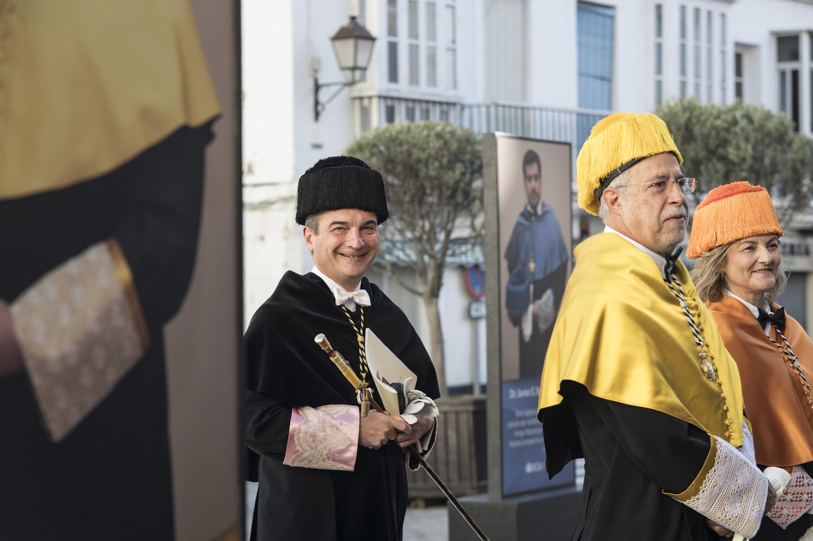 Imágenes del acto de investidura de nuevos doctores de la UCA y entrega de Premios Extraordinarios de Doctorado