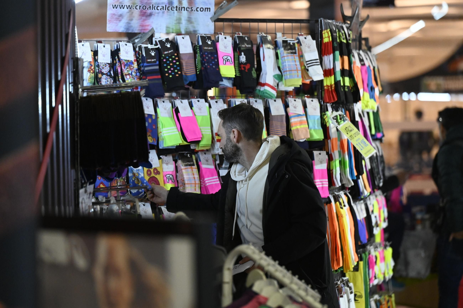 La Feria del Corredor y la entrega de dorsales para la Media Maratón de Córdoba 2025, en imágenes