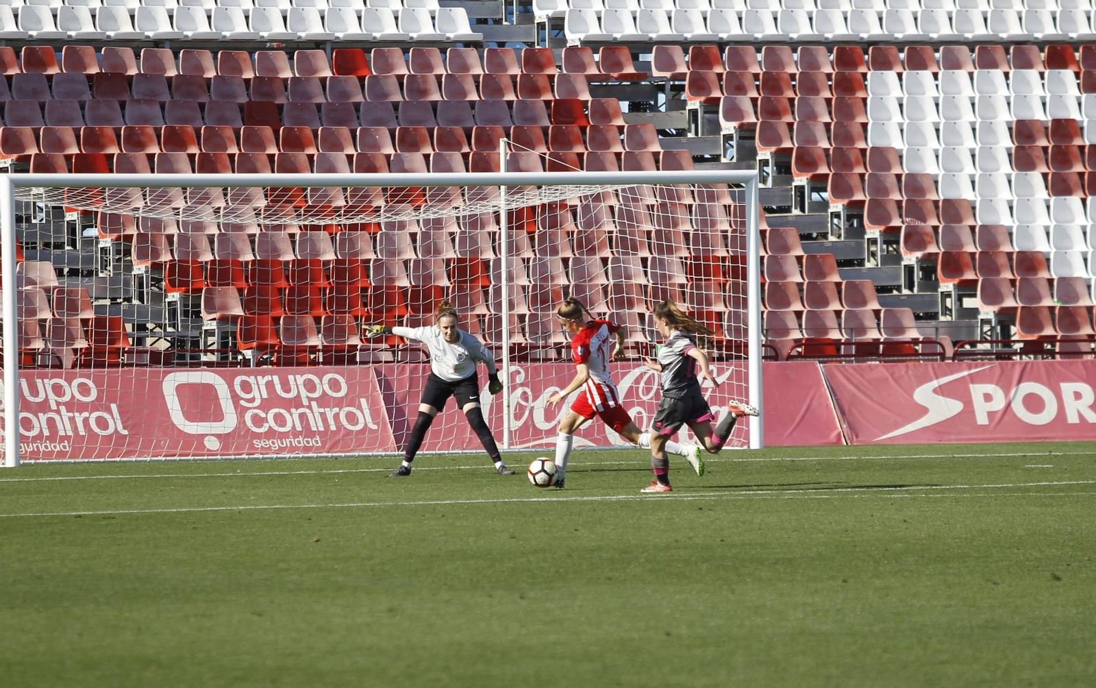Fotogalería U.D. Almería-Granada C.F. Liga Fútbol Femenino