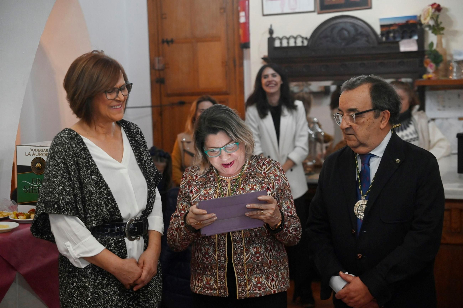 El reconocimiento de Antonia Cots como nueva Señora de las Tabernas de Córdoba, en imágenes