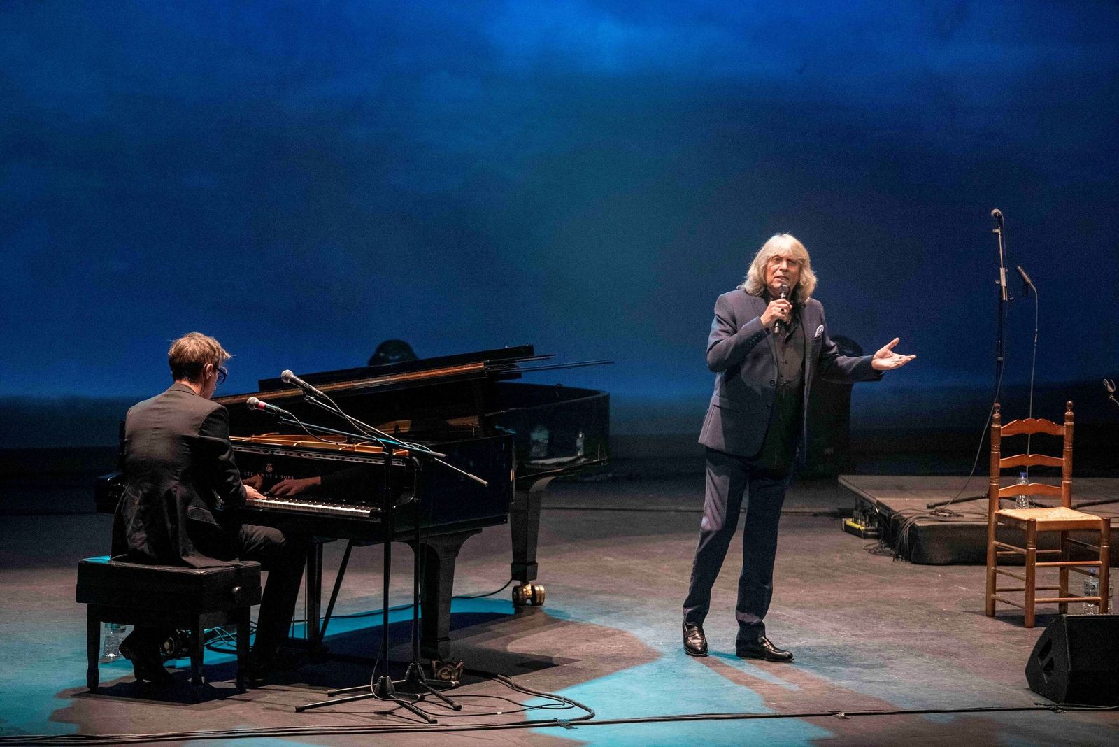 José Mercé, durante una actuación reciente en la gira 'José Mercé canta a Manuel Alejandro',