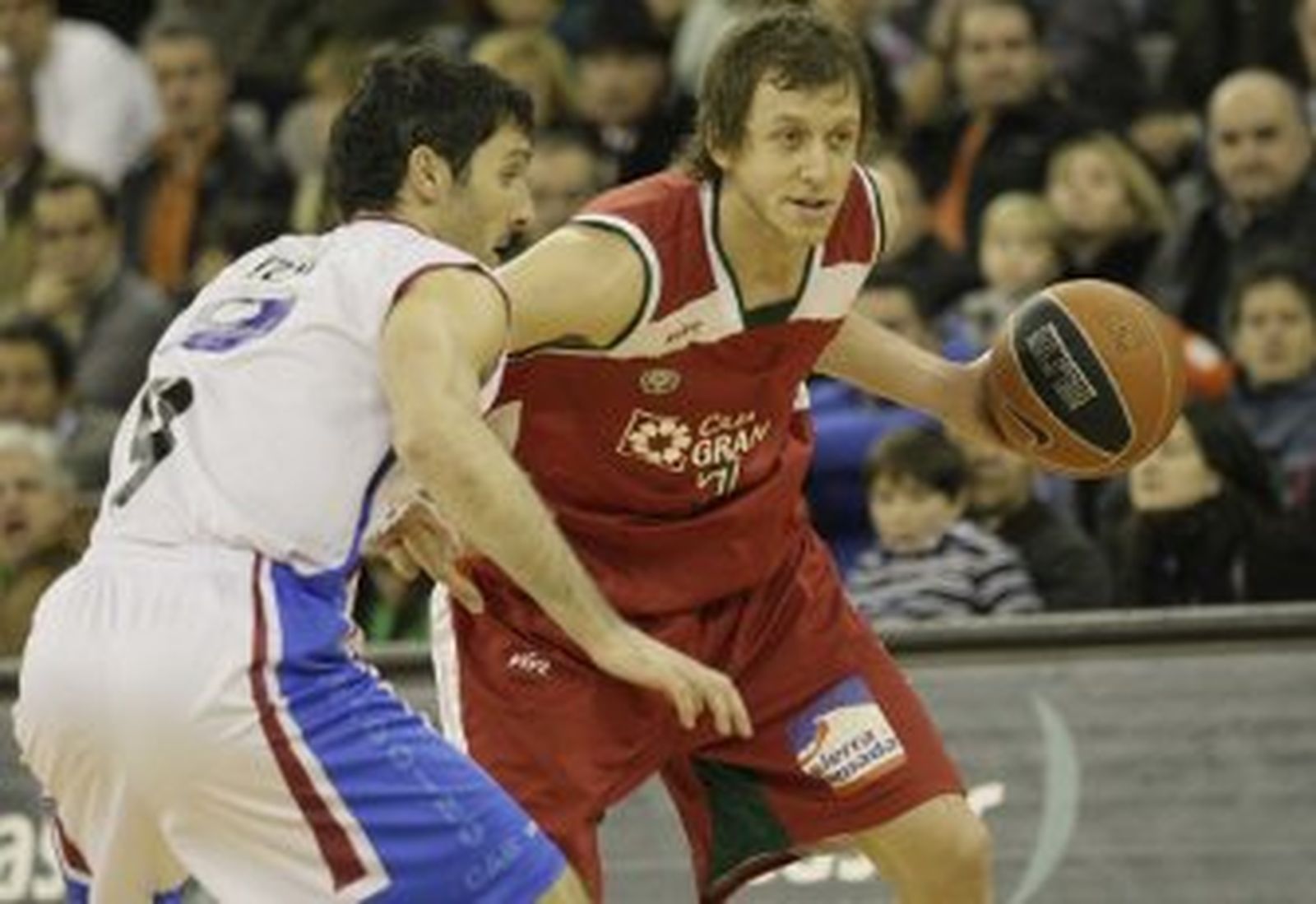 El 'taconazo' de Joe Ingles