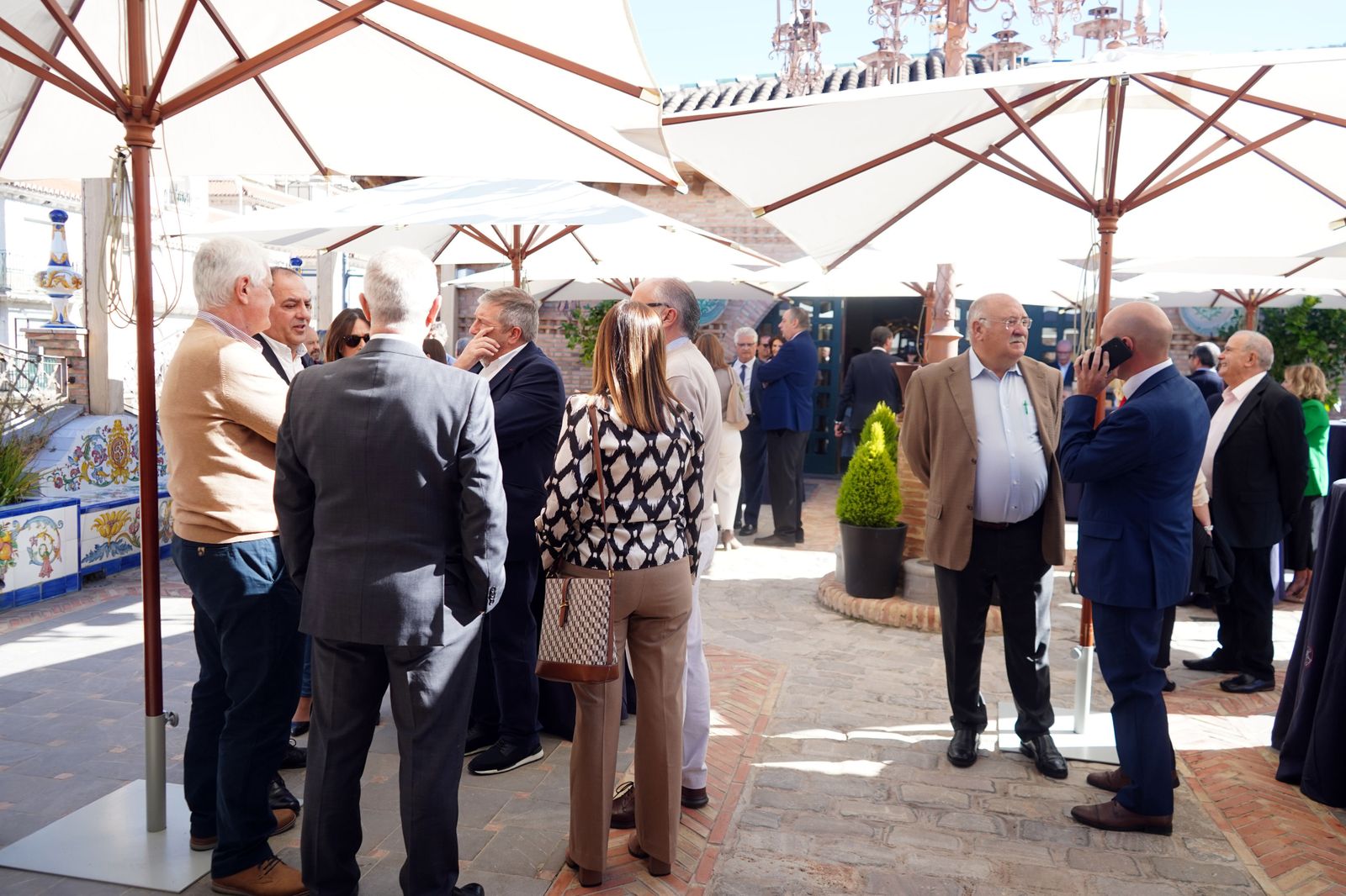 Las mejores imágenes del acto a los abonados del Granada CF con 25 y 50 años de antigüedad