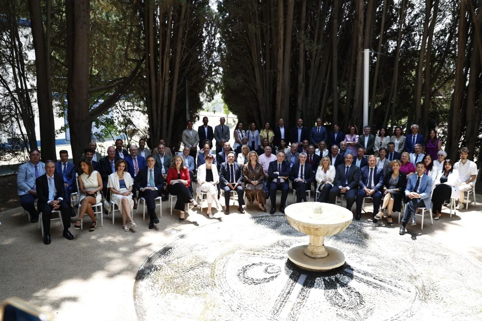Foto de familia de la fiesta de celebración de Emasagra