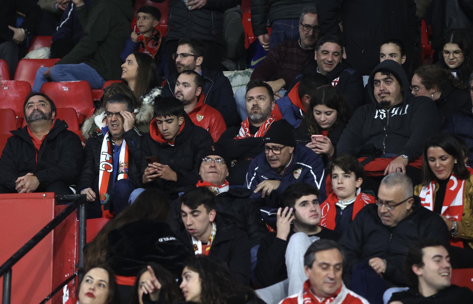 Búscate en el partido Sevilla Valencia