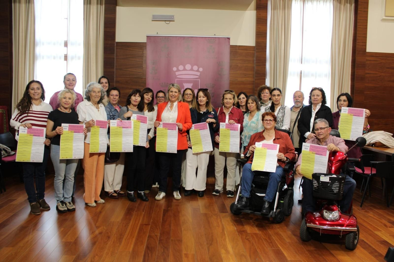 Participantes en esta rueda de prensa, celebrada en el Salón de Plenos.