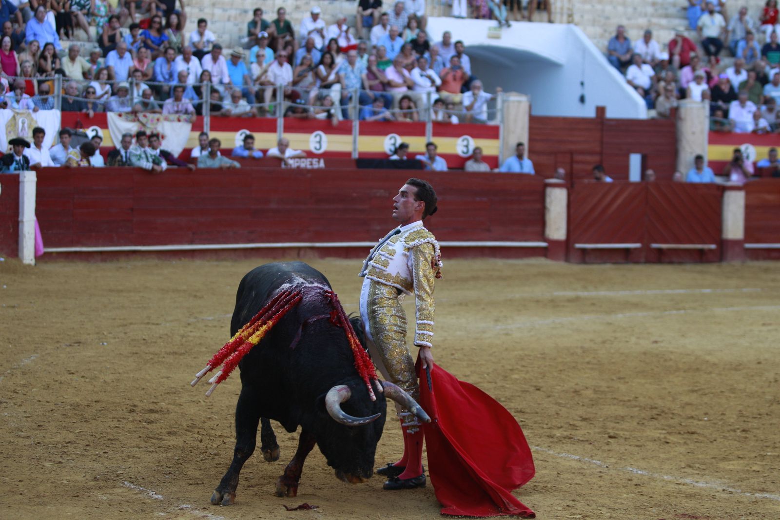 Imágenes de la corrida de toros del jueves en la Feria de Almería 2024