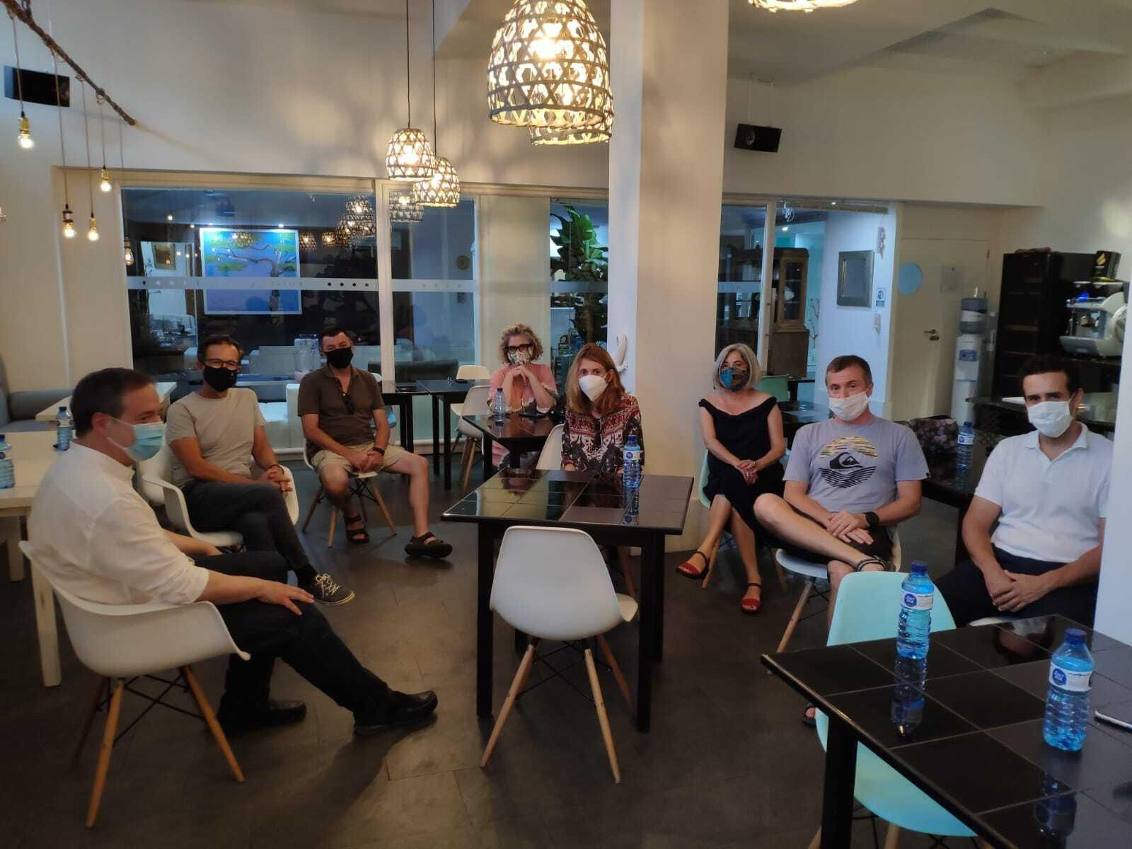 Turismo presenta a los empresarios almerienses las nuevas ayudas para impulsar el sector.