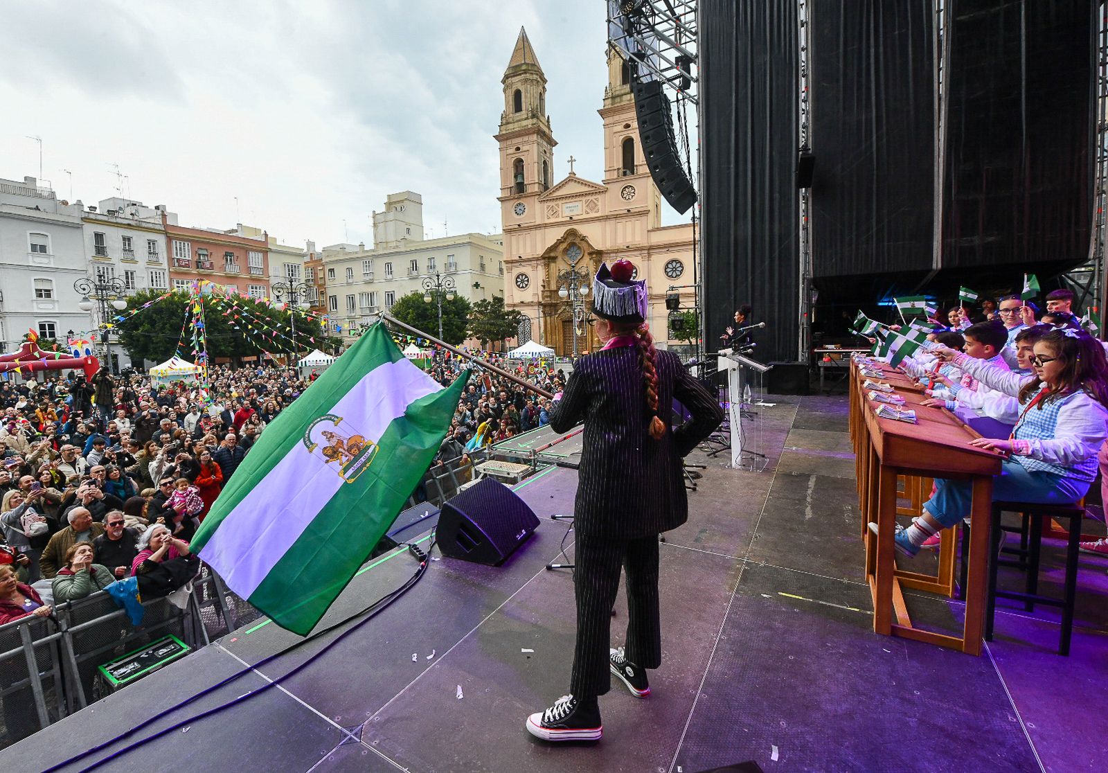 Búscate en el pregón infantil del Carnaval de Cádiz
