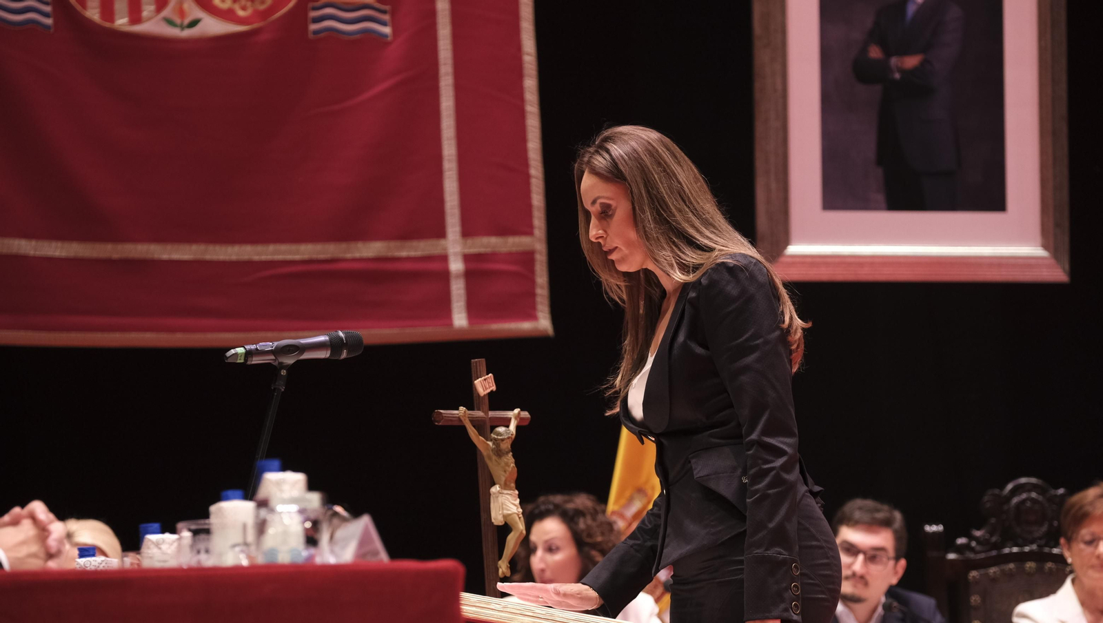 Imágenes de la constitución de la Corporación Municipal de almería, con María Vázquez como Alcaldesa