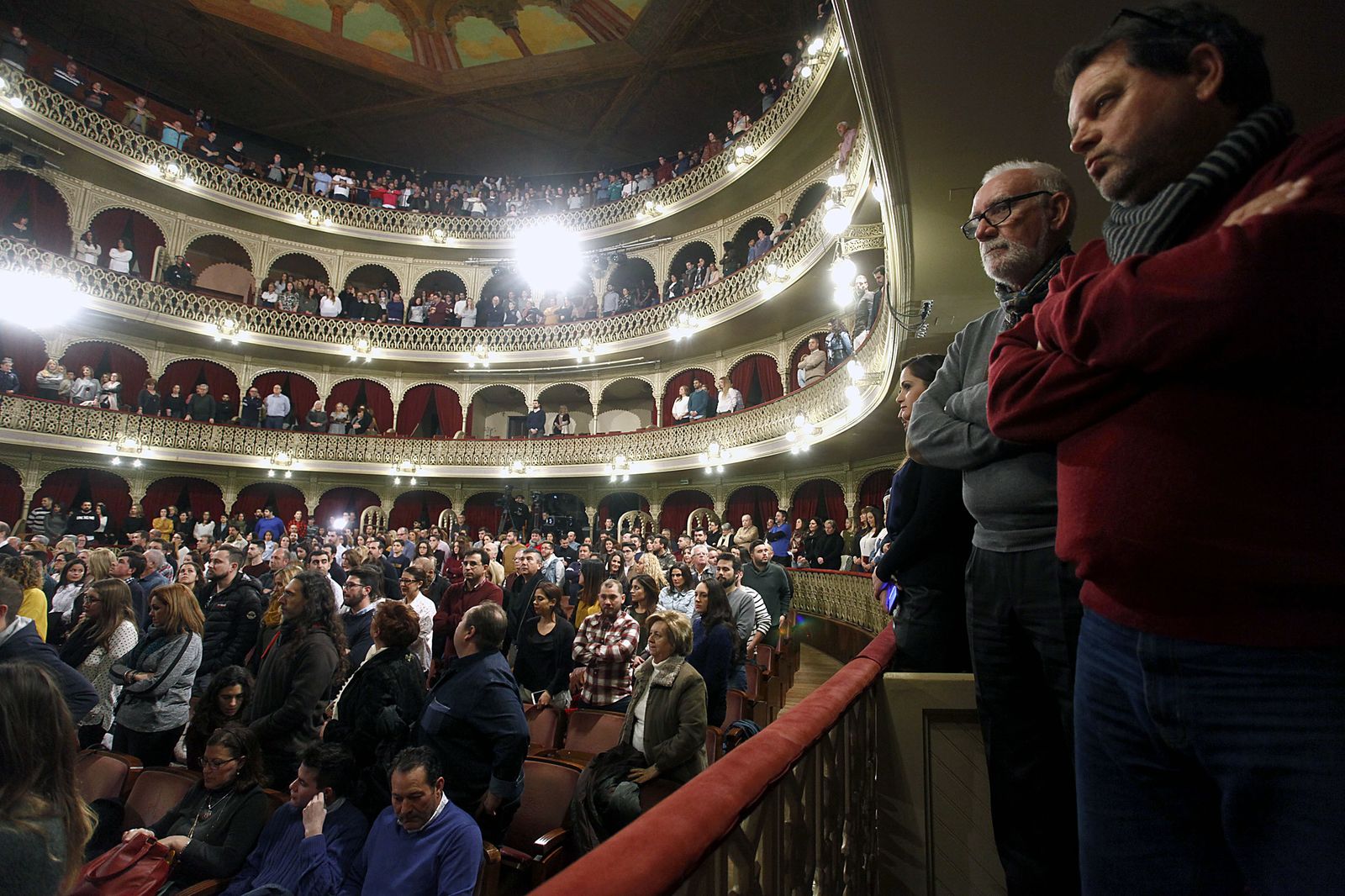 Aficionados en el Gran Teatro Falla, en una sesión clasificatoria.