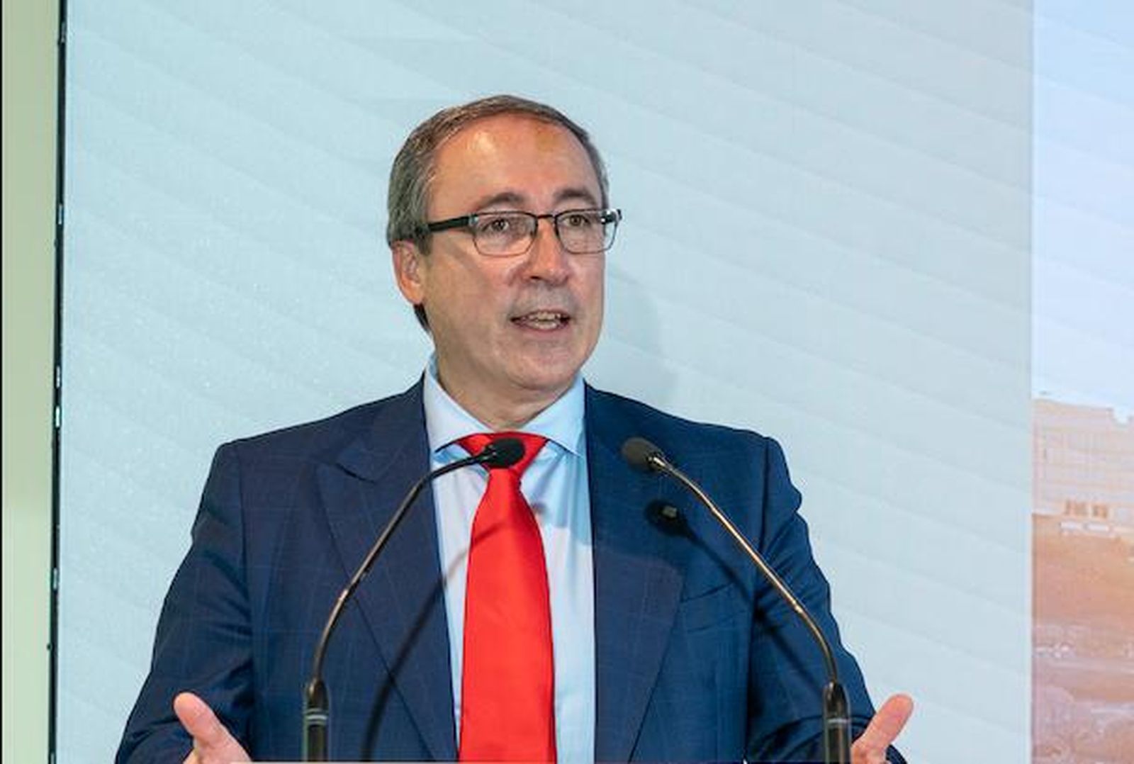 Mikel Palomera, “pedimos que se adapte el impuesto de matriculación a la subida de las emisiones”.