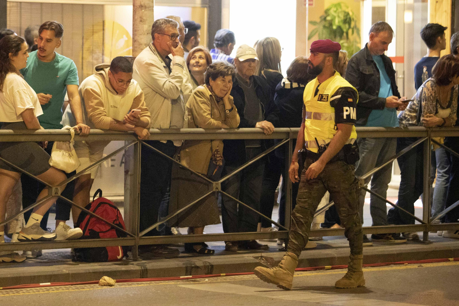 Las Fuerzas Armadas ensayan el desfile por las calles de Granada