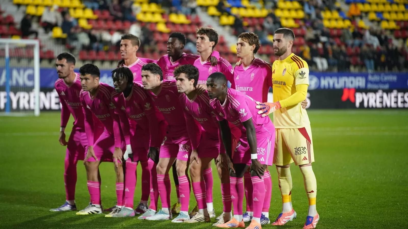 Once inicial del Granada en tres de los cuatro últimos partidos.