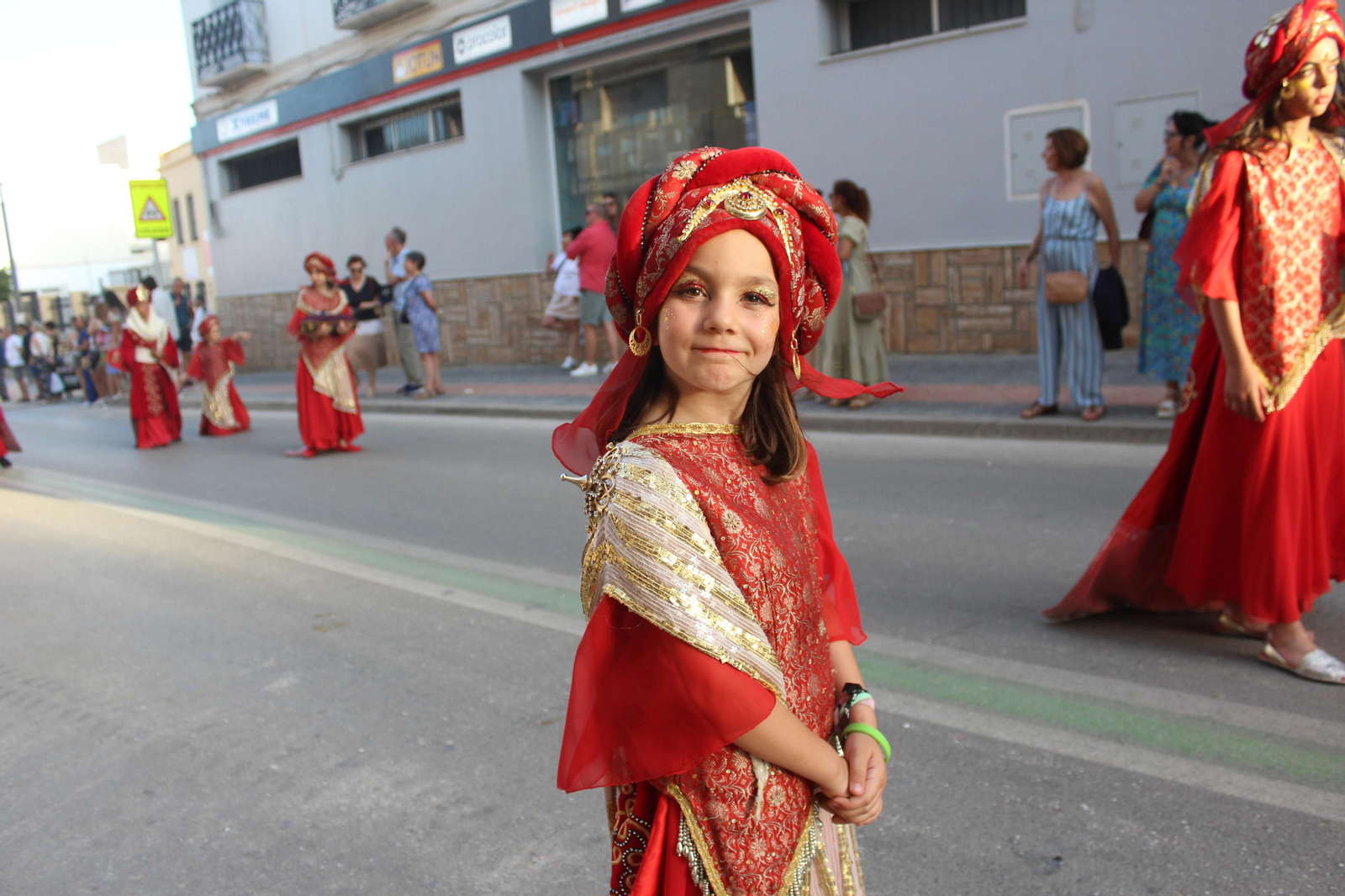 El desfile de Moros y Cristianos de Vera, en imágenes