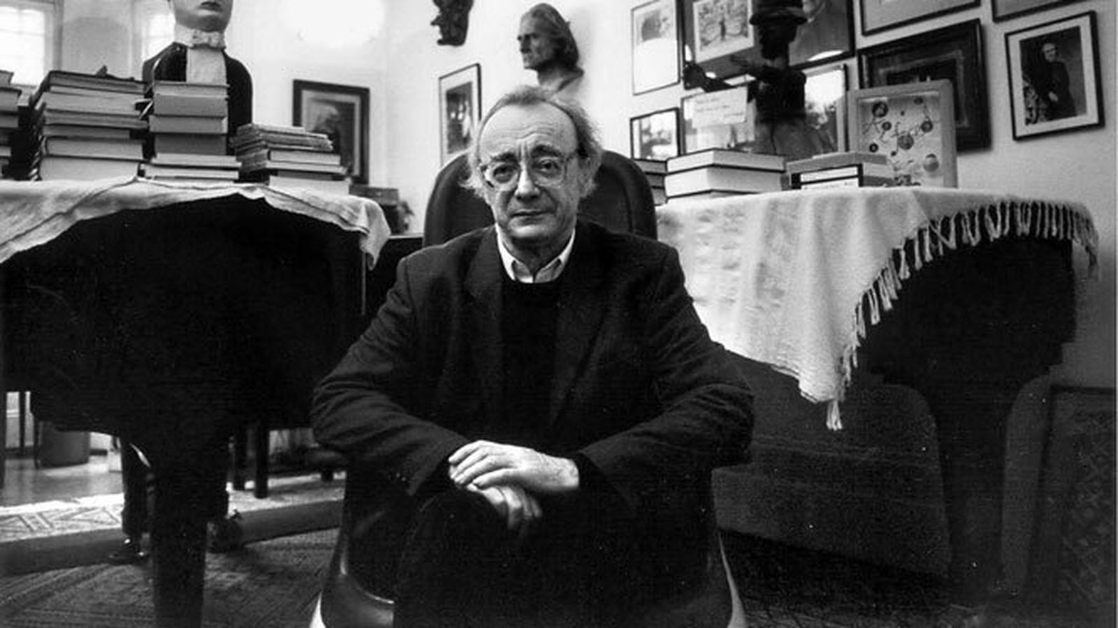 El pianista austríaco Alfred Brendel, en una imagen tomada en su estudio.
