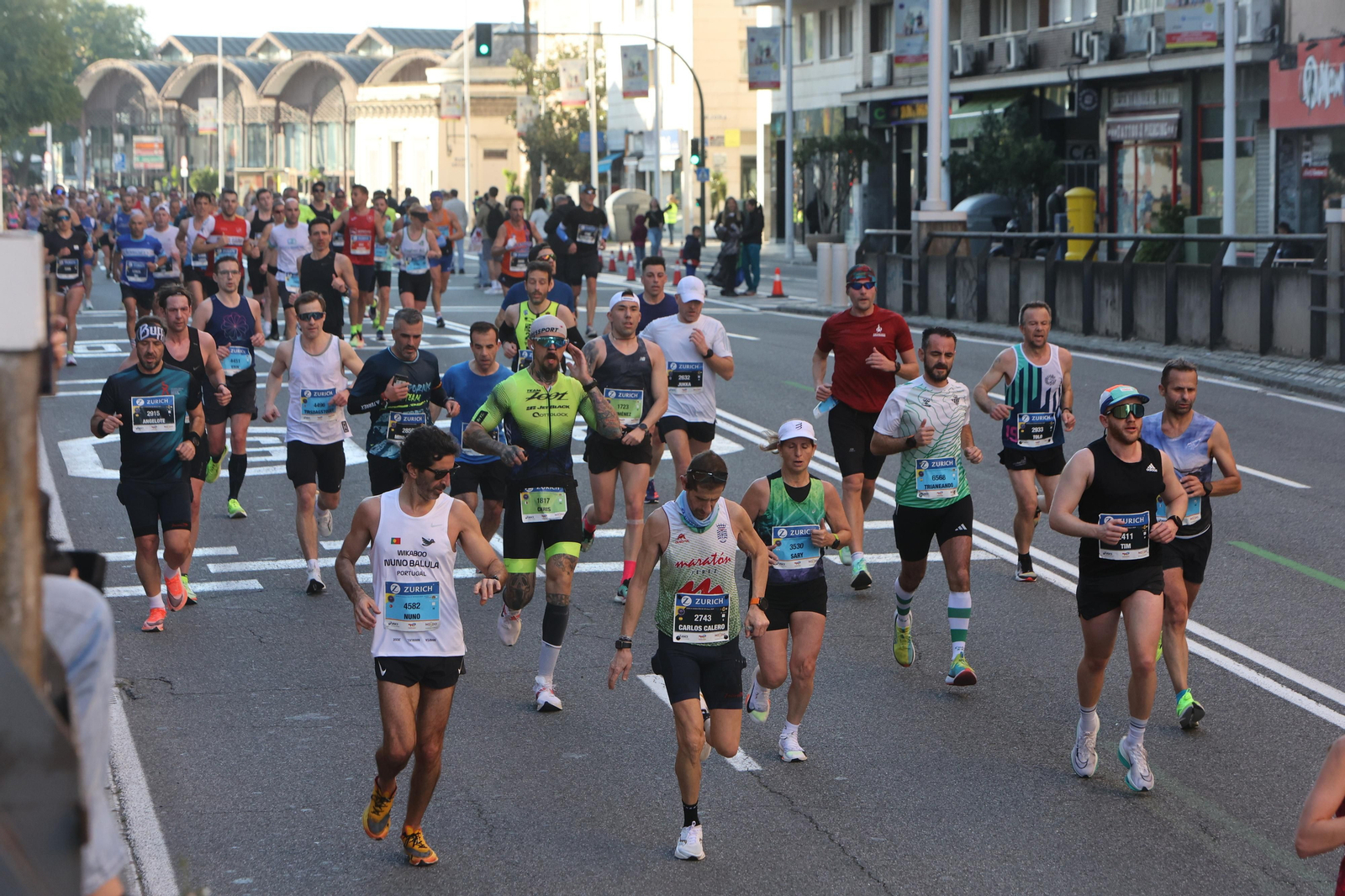 Búscate en la Zurich maratón de Sevilla