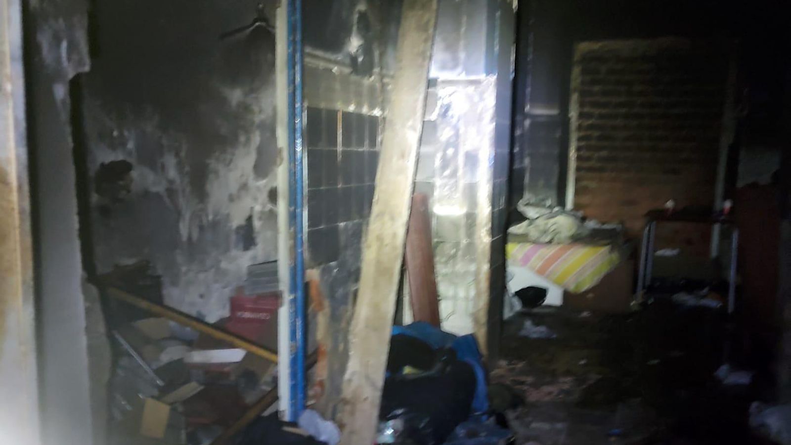 El incendio de la casa ocupada en Lepe provocó un gran susto en el municipio