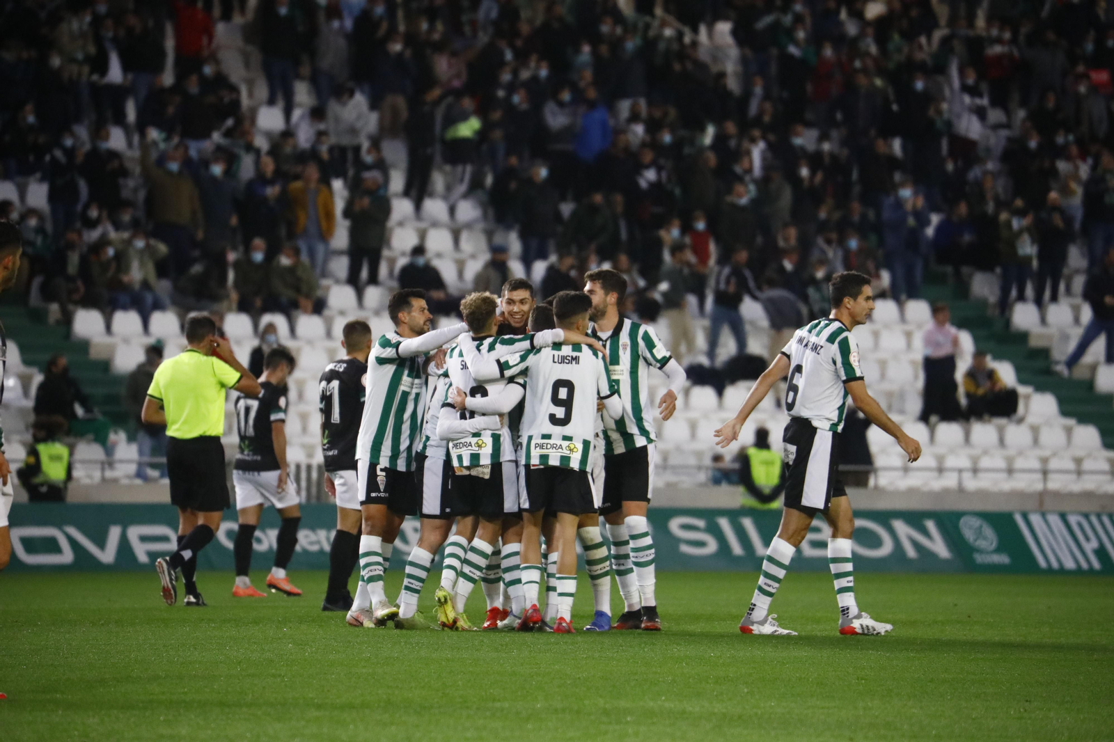 La goleada del Córdoba CF al Mérida, en imágenes
