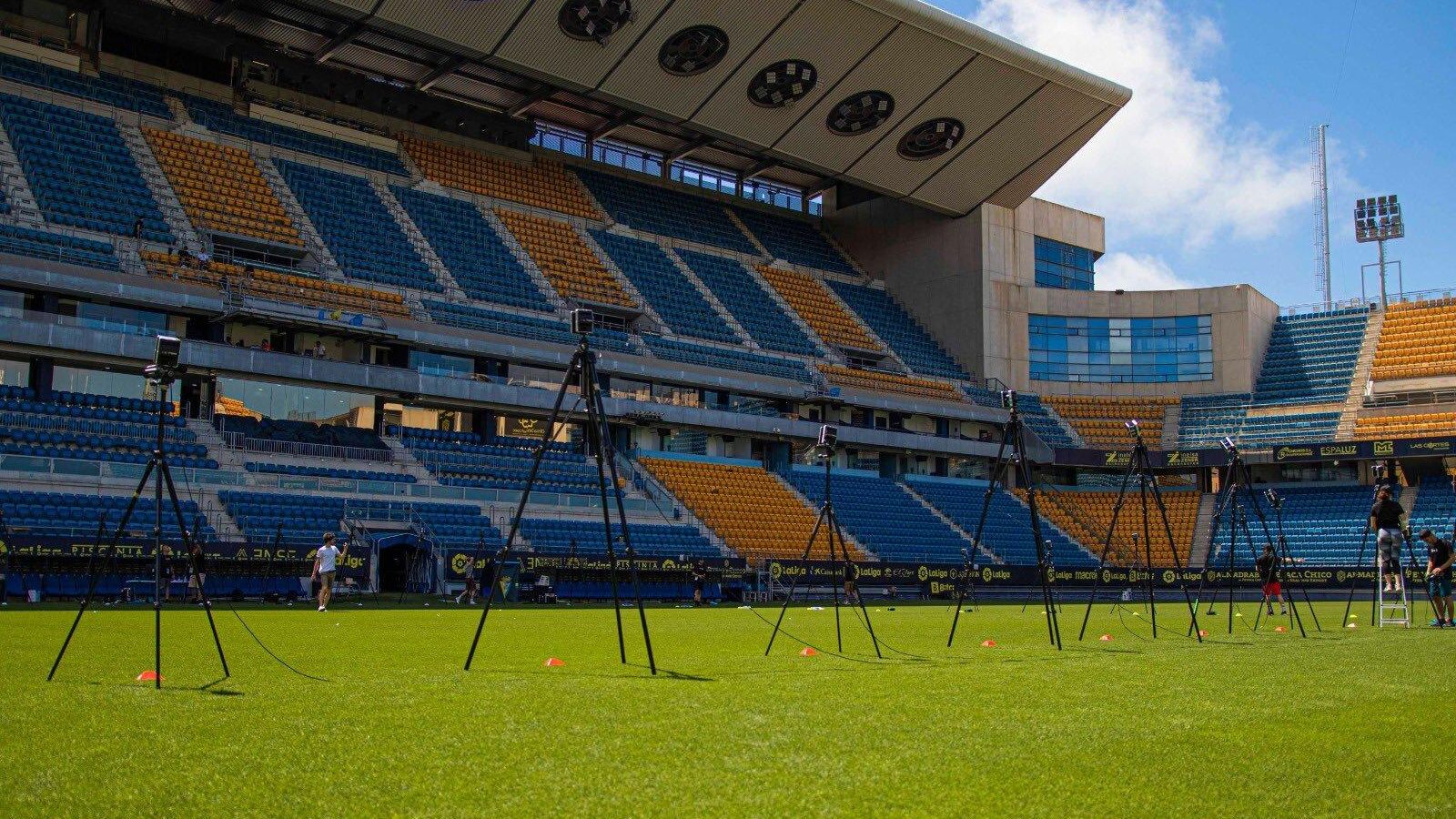 Otra panorámica del trabajo que se está efectuando en el 'templo' del cadismo.