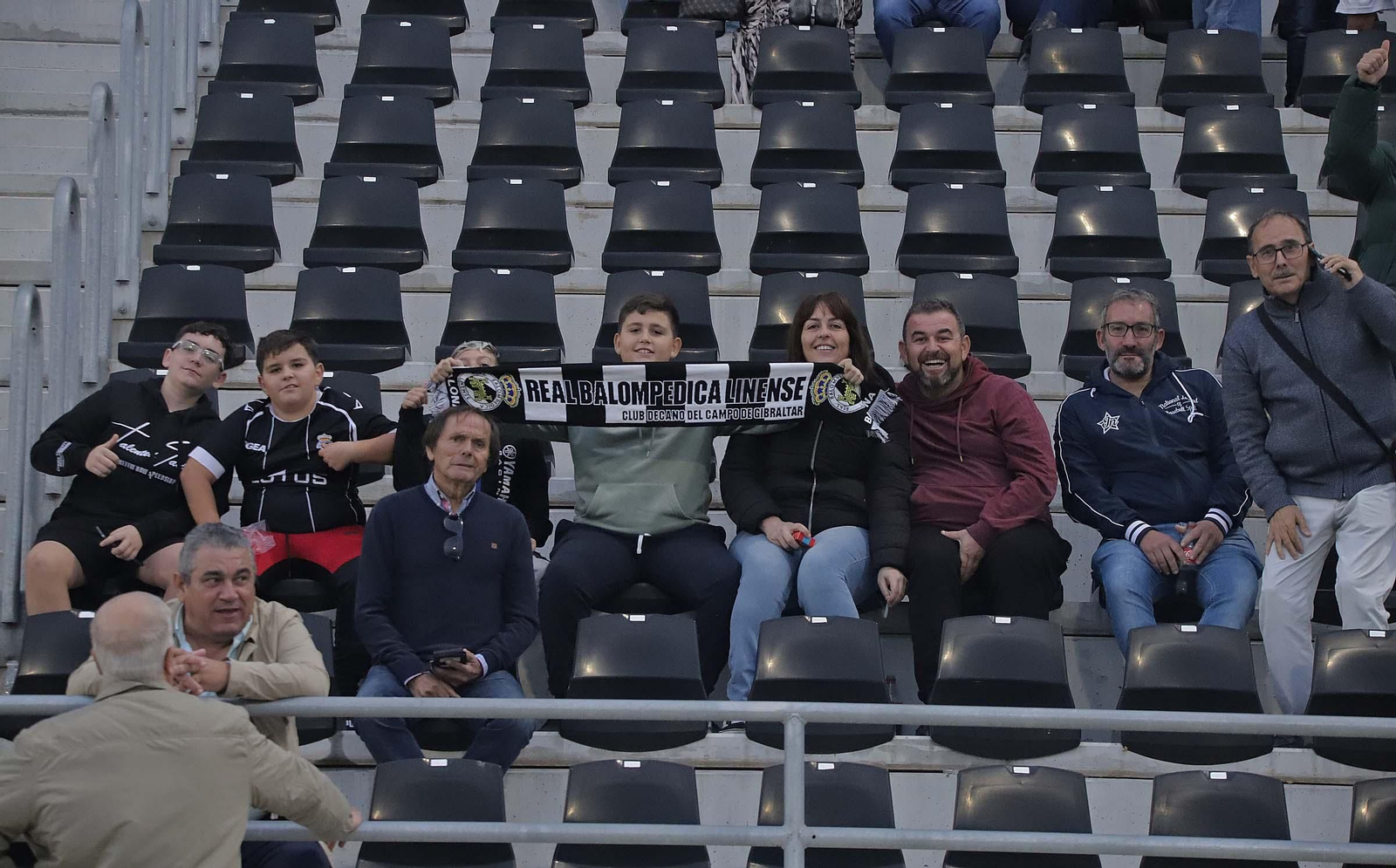 Búscate en el Ciudad de La Línea durante el Balona - Sevilla C