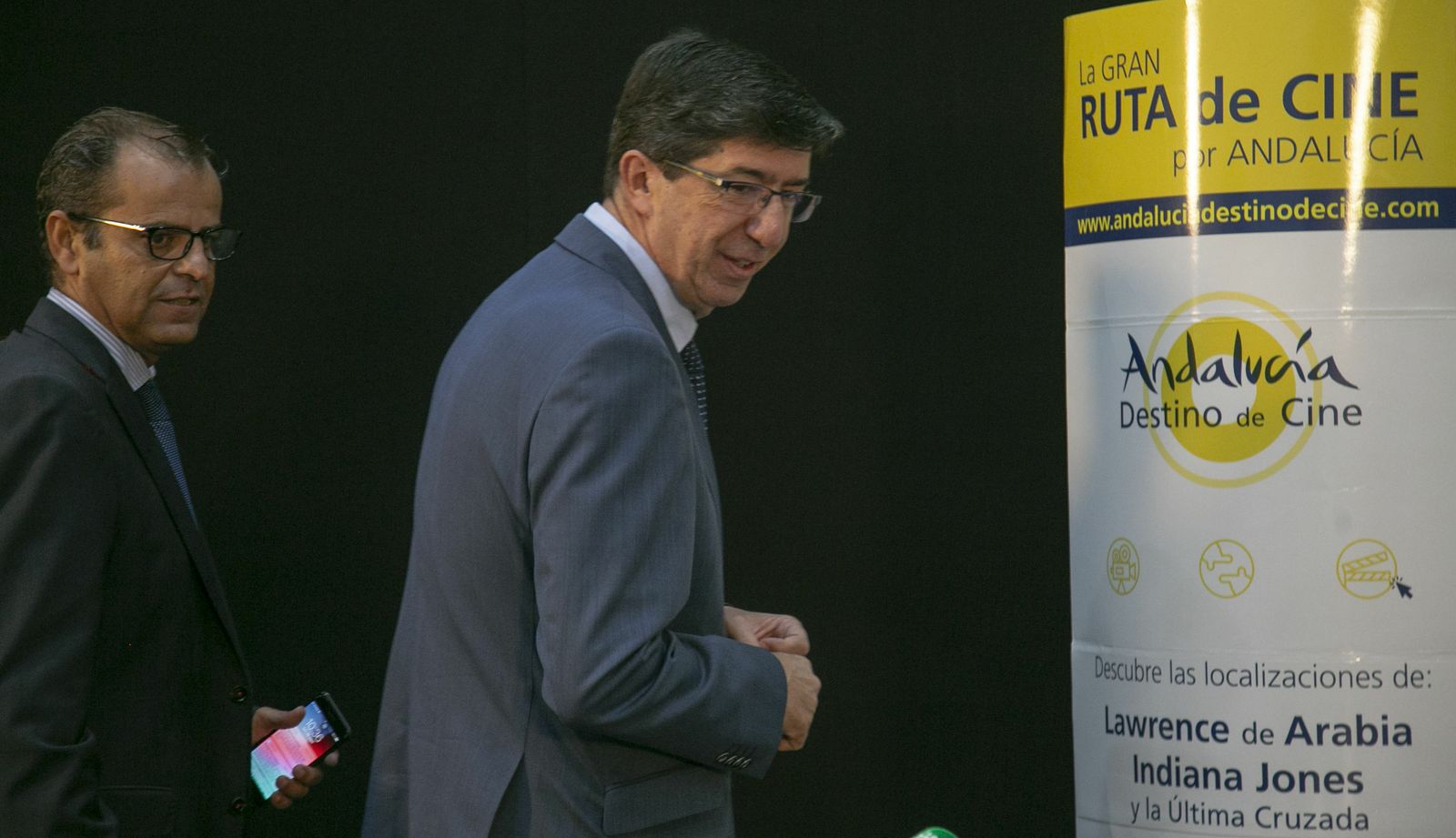 Juande Mellado y Juan Marín en Canal Sur antes de la presentación del informe.