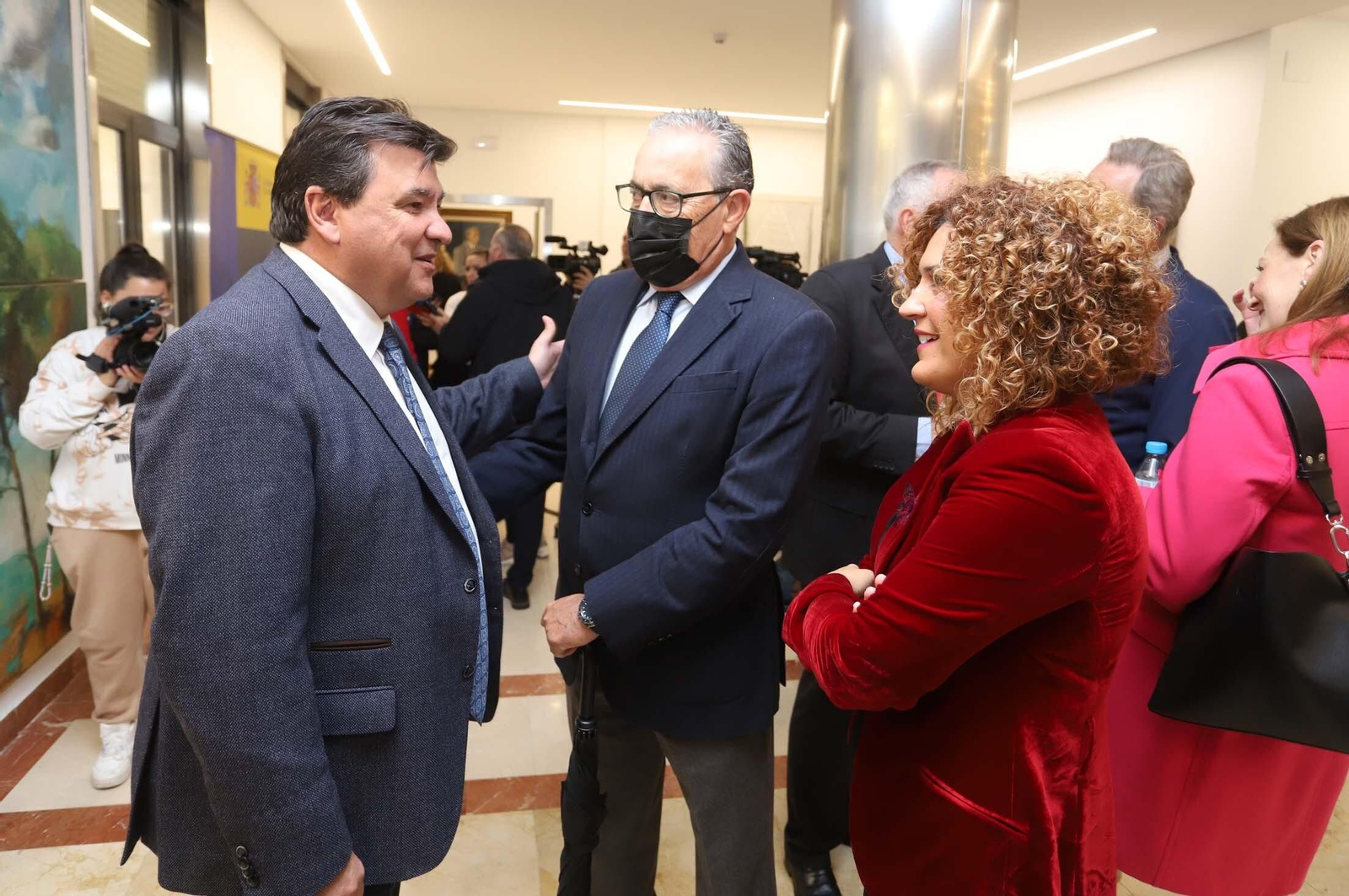 Imágenes del acto conmemorativo del 44 Aniversario de la Constitución Española y en el que se hace entrega al Real Club Recreativo de Huelva del decimotercer Premio Martín Alonso Pinzón a los Valores Constitucionales
