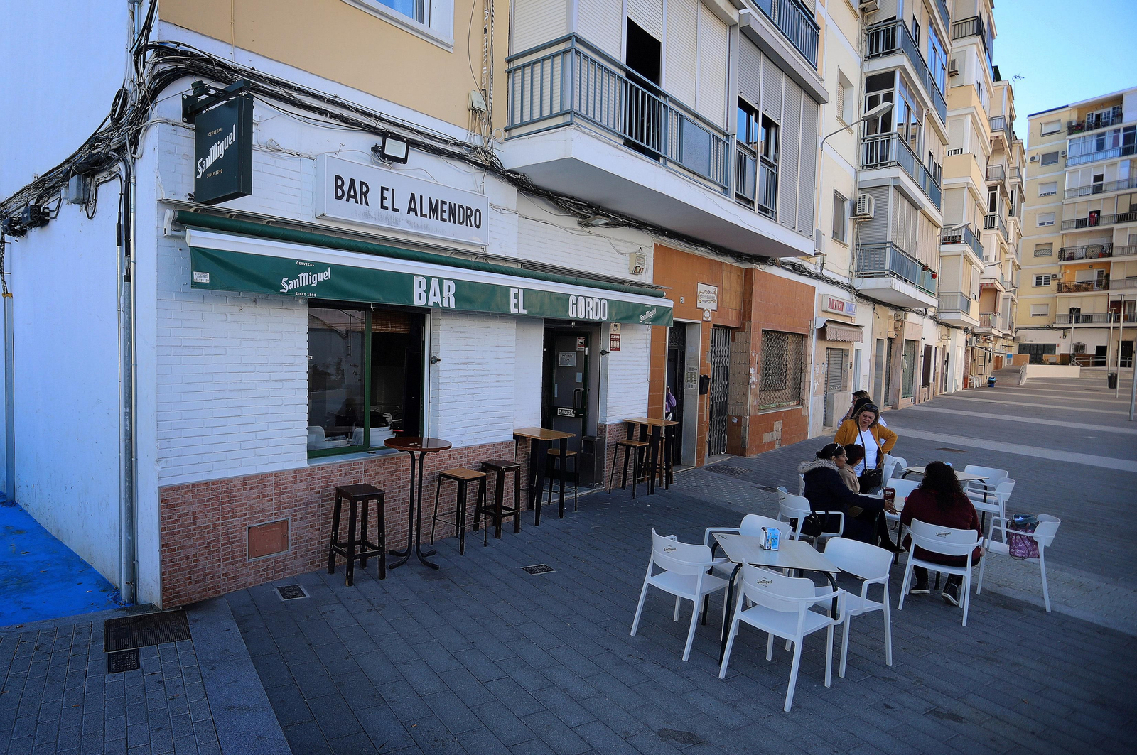 Barrio a Barrio: Imágenes de la Barriada de Los Dolores