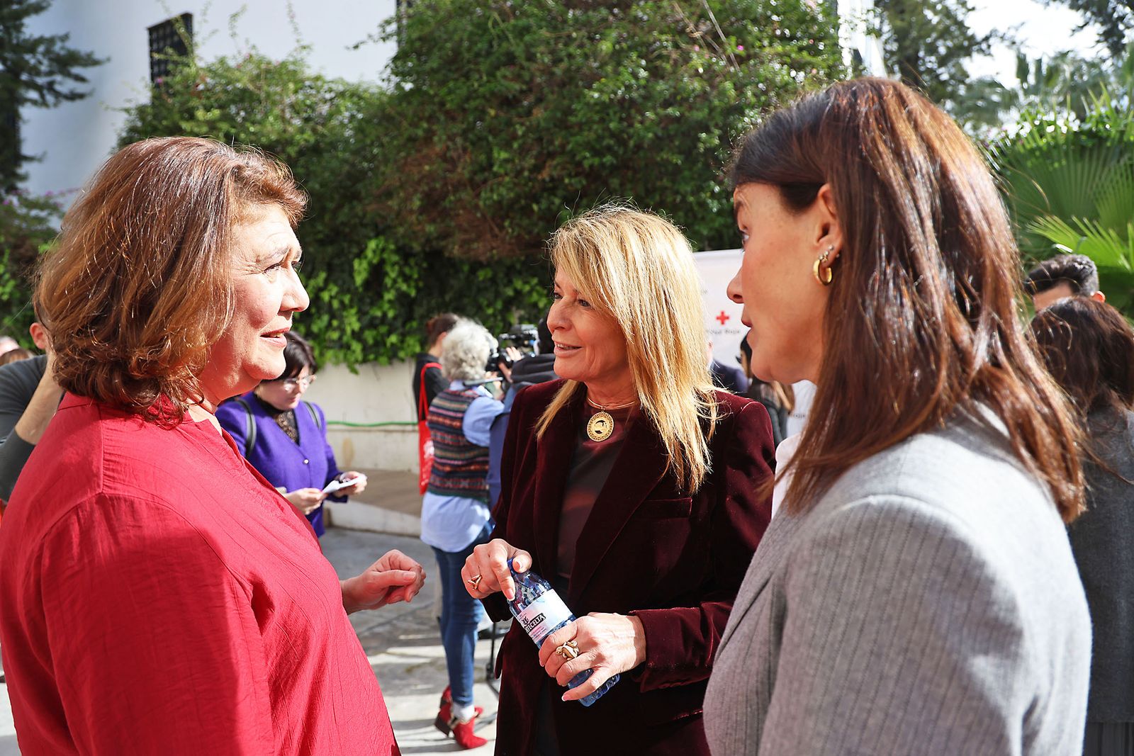 Fotografías del acto de reconocimiento de Cruz Roja a empresas y entidades