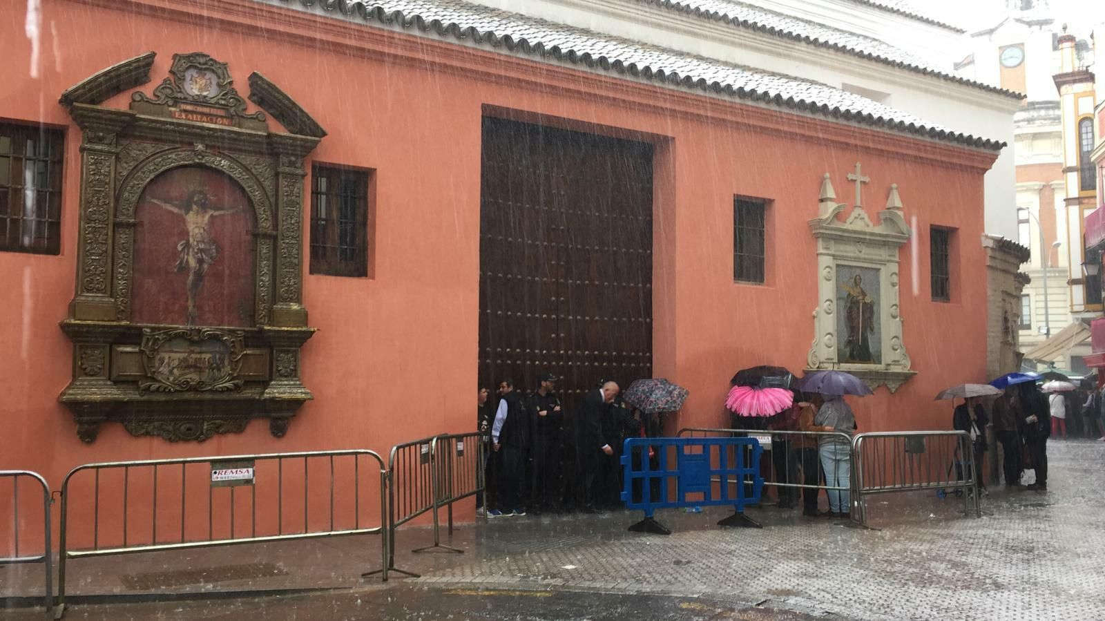 Aguacero en Santa Catalina.