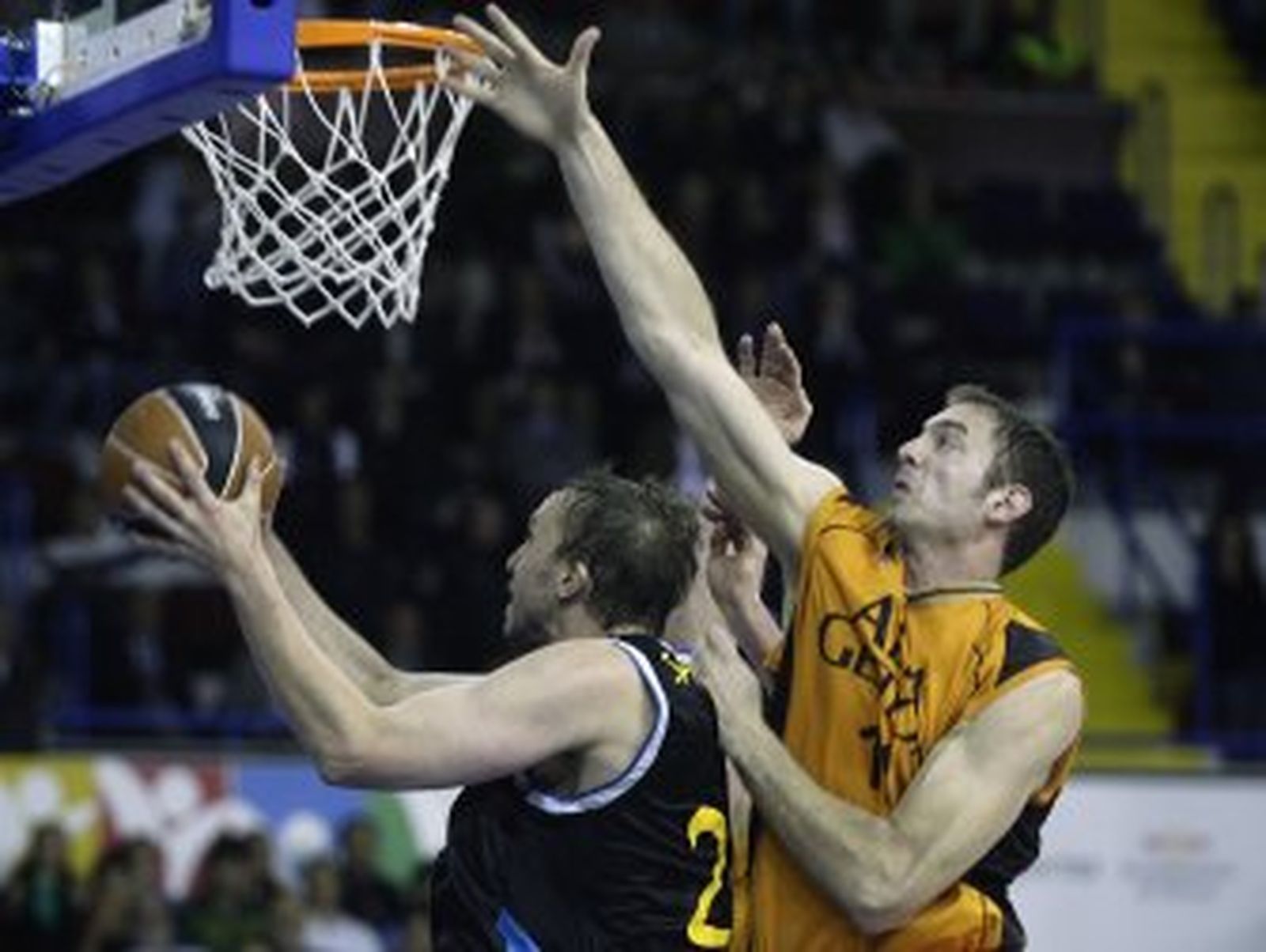 El Fuenlabrada corta la buena racha del Cajasol (81-90)