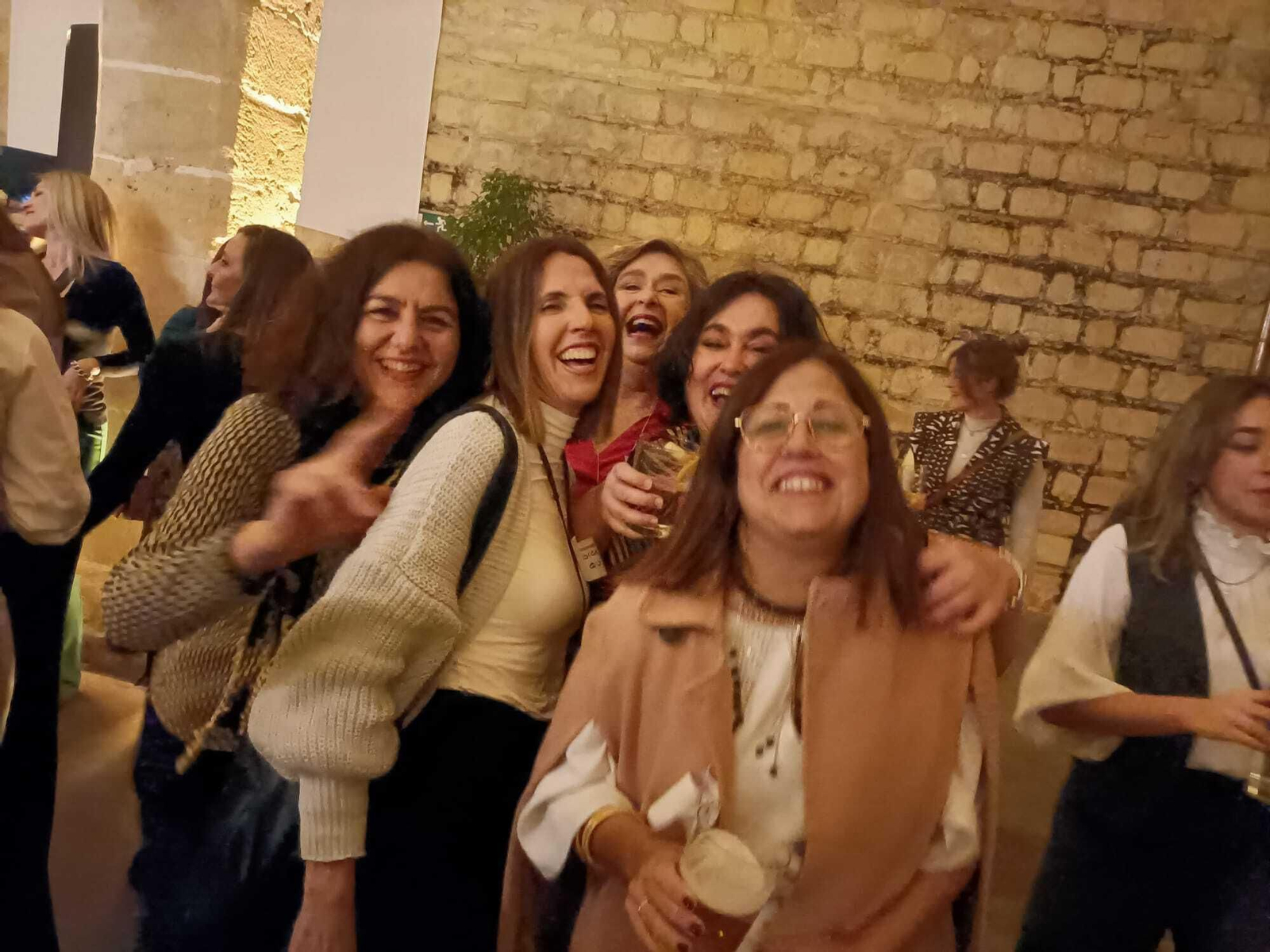 Así fue el gran encuentro por el 75 aniversario del colegio Jesús-María 'El Cuco' en Jerez Así fue el gran encuentro por el 75 aniversario del colegio Jesús-María 'El Cuco' en Jerez