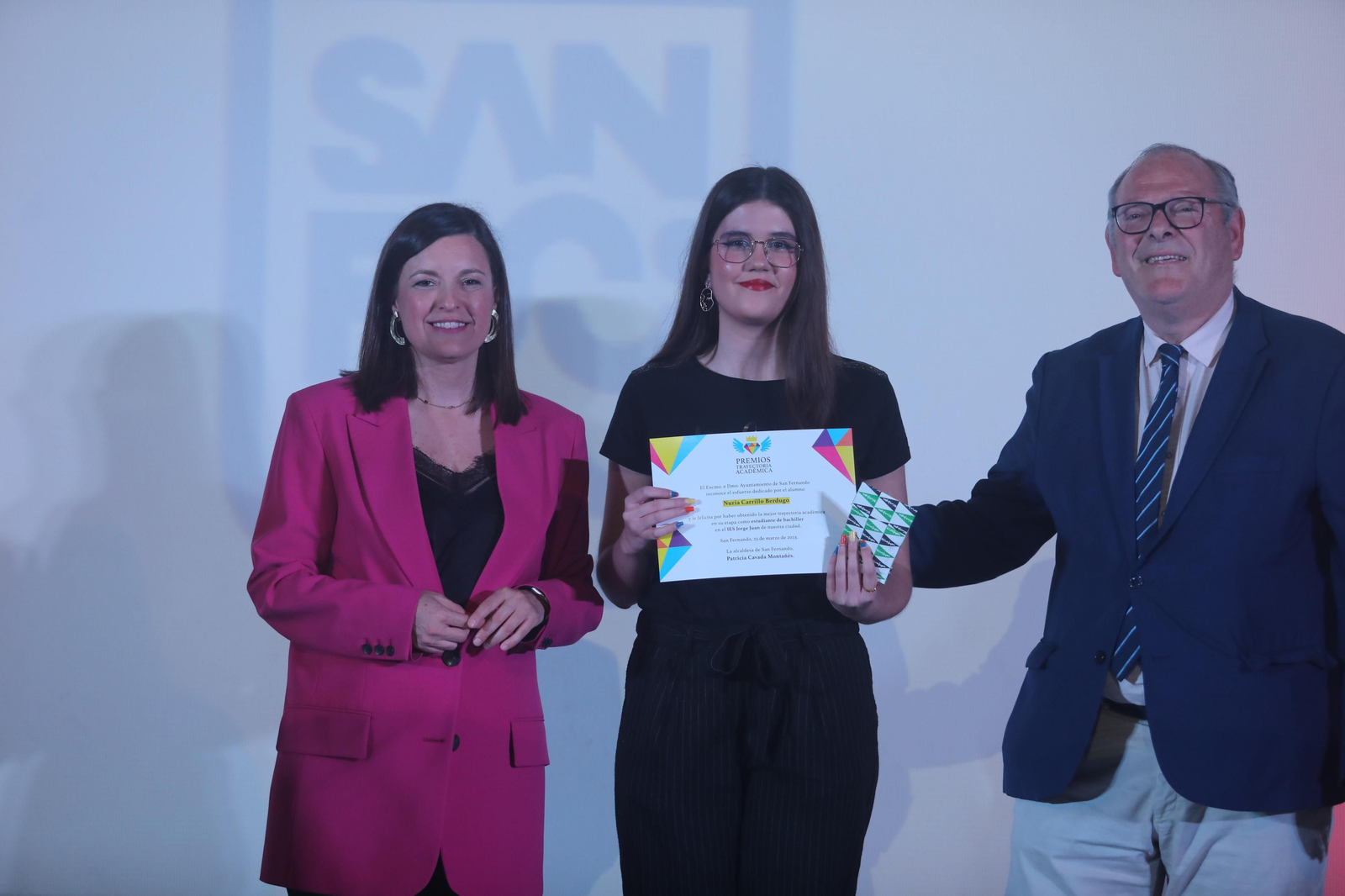 Las imágenes del acto de entrega de premios a los mejores expedientes académicos en San Fernando