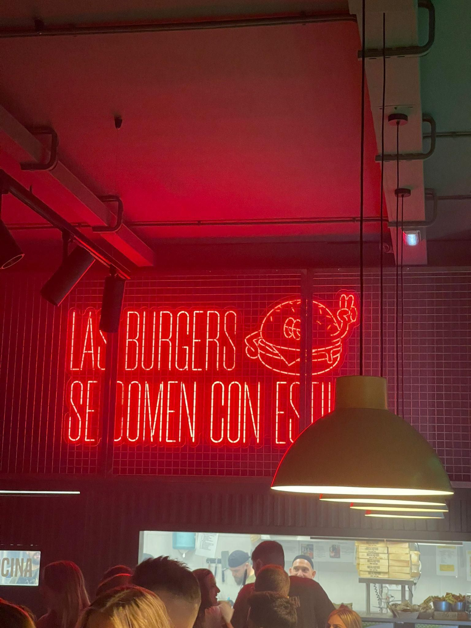 MostazaGreen abre un nuevo local en Granada y presenta sus nuevas hamburguesas MostazaGreen abre un nuevo local en Granada y presenta sus nuevas hamburguesas