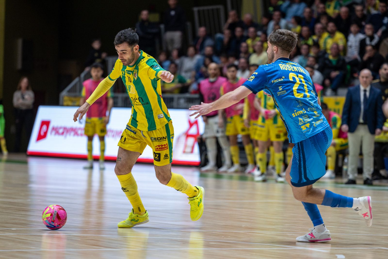 Las mejores imágenes del empate entre Jaén Paraíso Interior FS y Servigroup Peñíscola