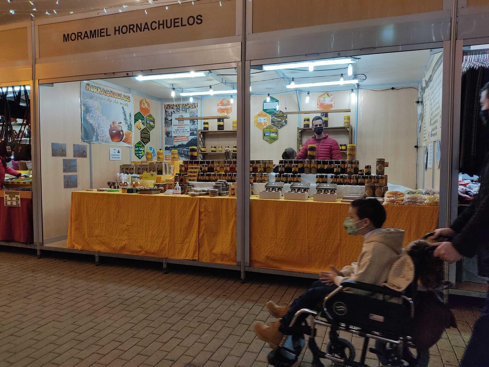 La inauguración de la carpa navideña de la Victoria en Córdoba, en fotografías