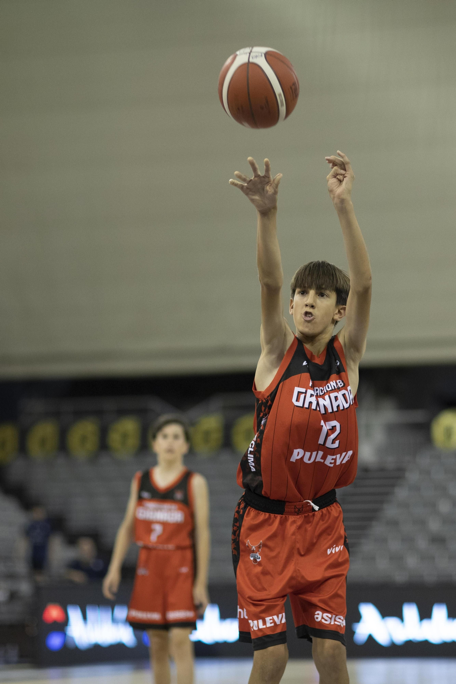 Encuéntrate en el partido del Fundación CB Granada de minibasket