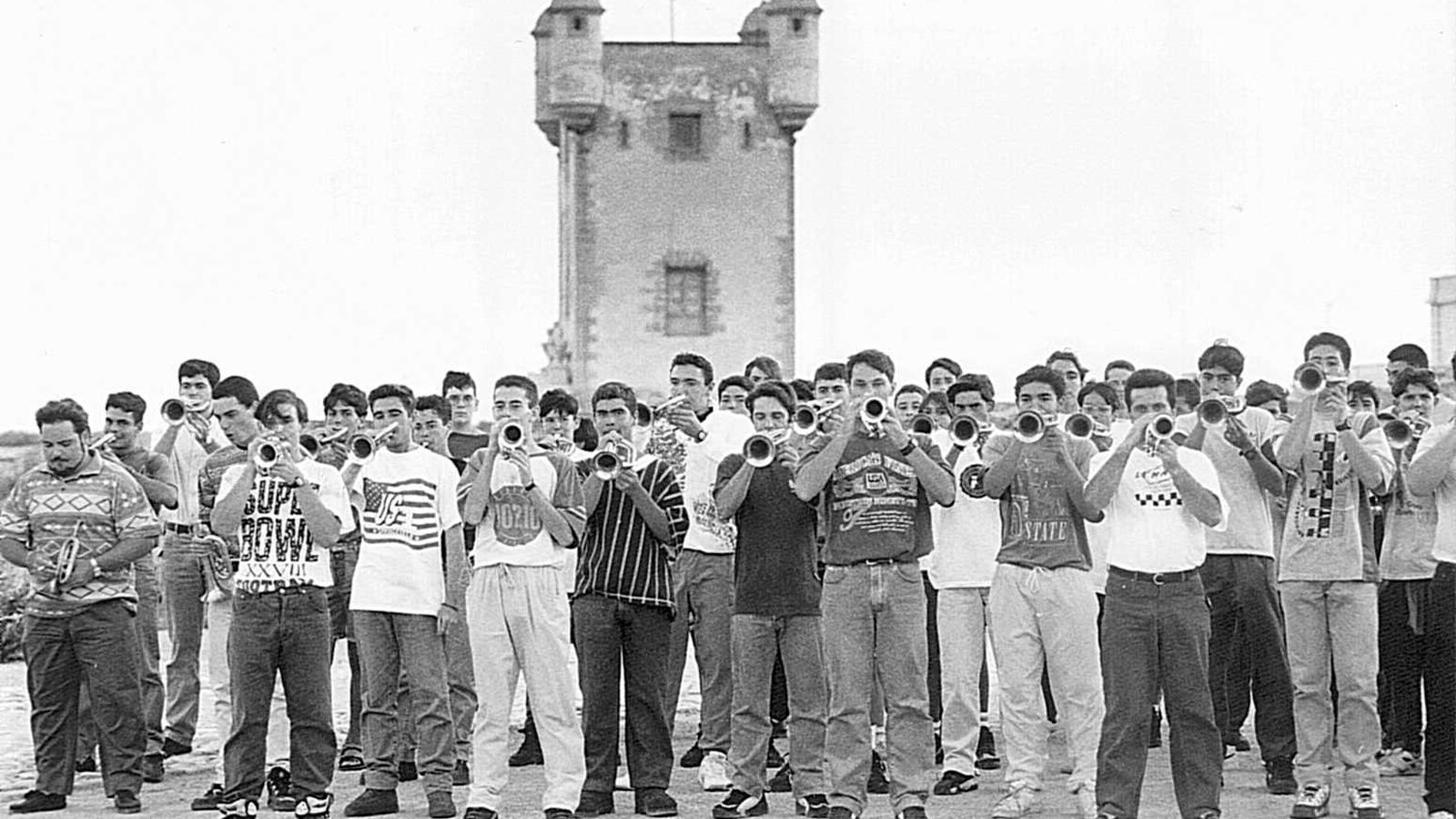 Ensayo de la banda Humildad y Paciencia en la Puerta de Tierra