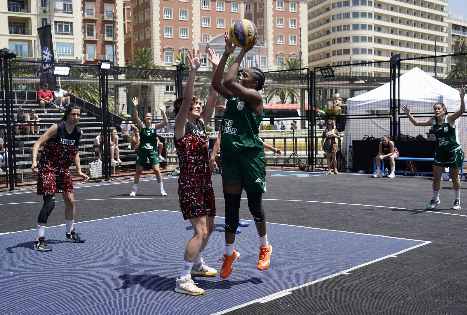 La Jaula Movistar promociona la Copa 2024 en Málaga