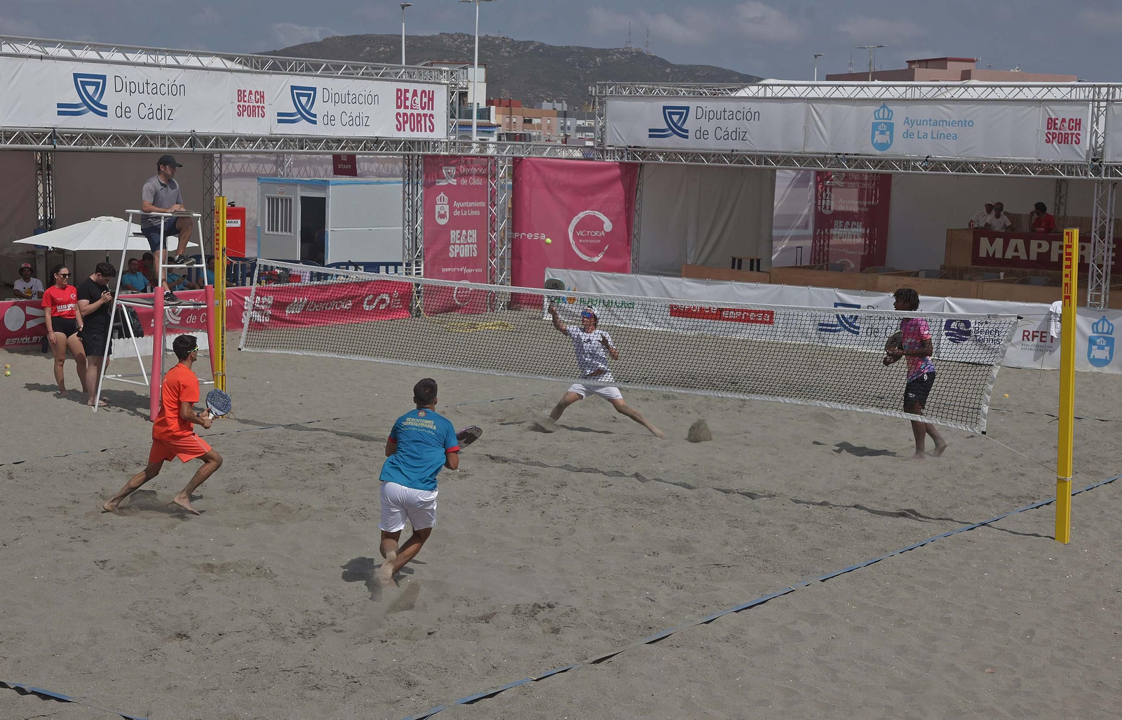 Fotos del ITF BT100 Diputación de Cádiz de tenis playa en La Línea